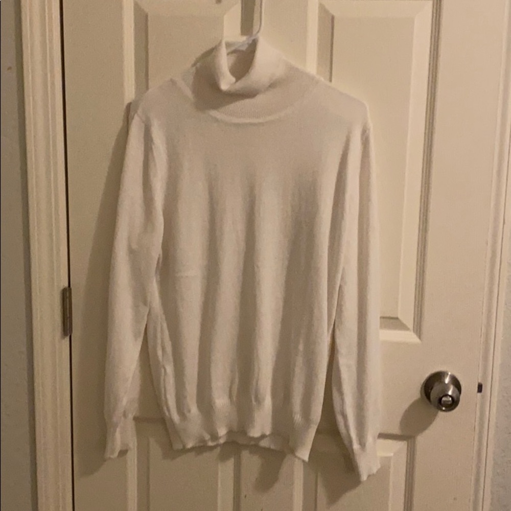 Turtle neck sweater size xl